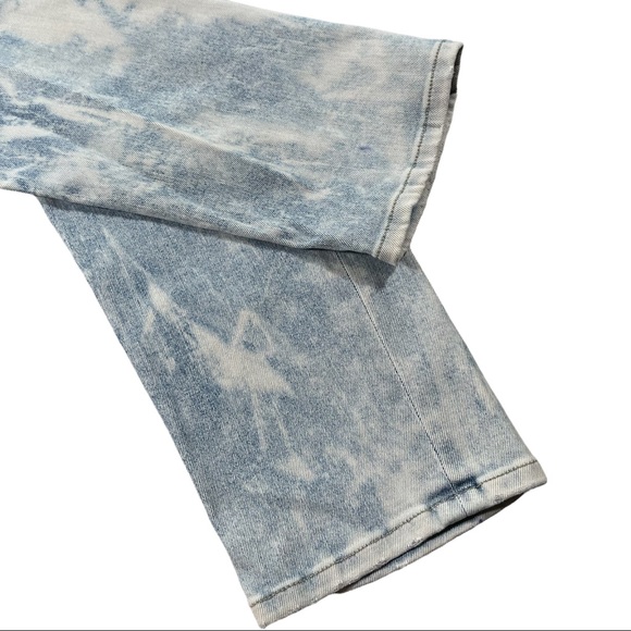 Joes JD size W 31 light wash skinny jeans with a tie dye/bleach dye type design - Picture 4 of 16